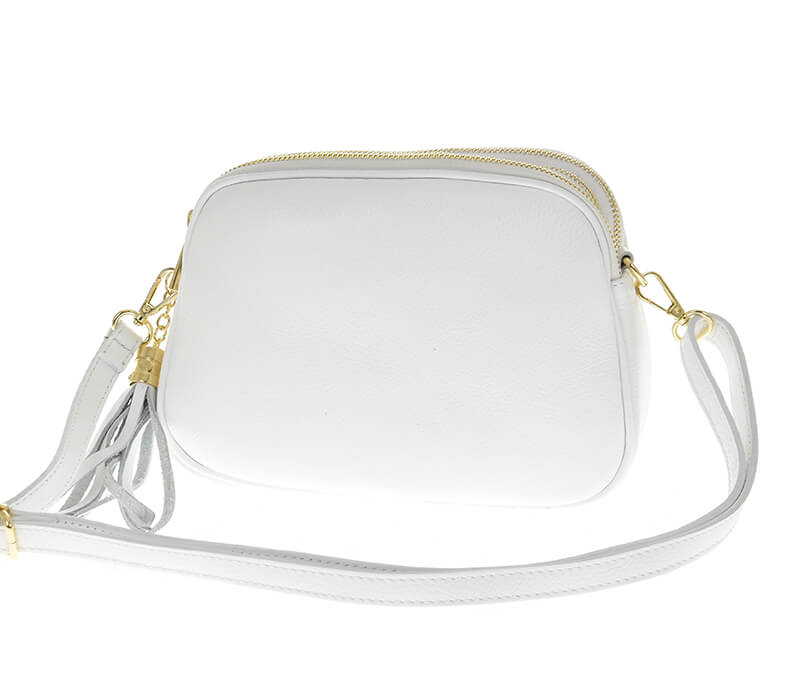 Torebka crossbody z frędzlem biała skóra